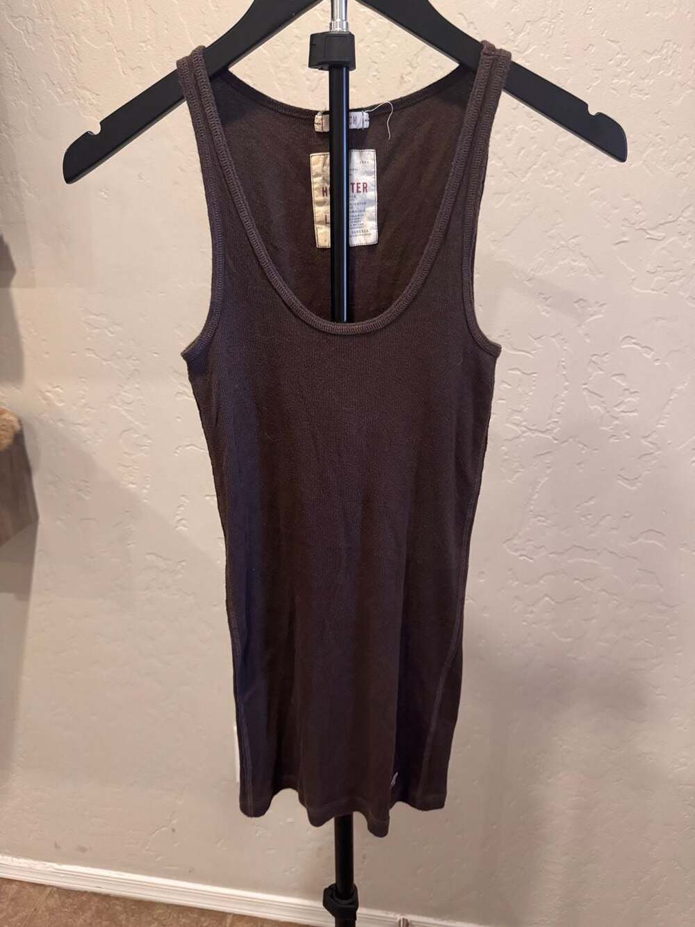 Hollister Stretch Ribbed Scoop Neck Brown Tank Top Size large